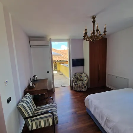 Moonlake Guest house *