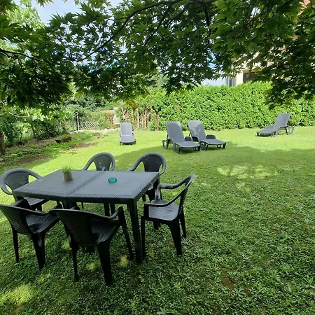 Guest house Moonlake