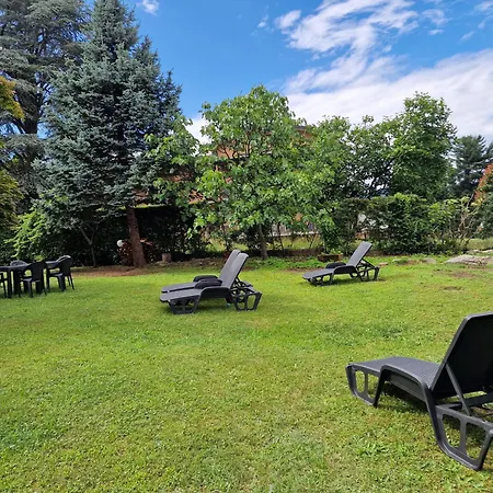 Moonlake Guest house
