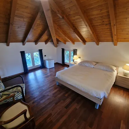 Guest house Moonlake